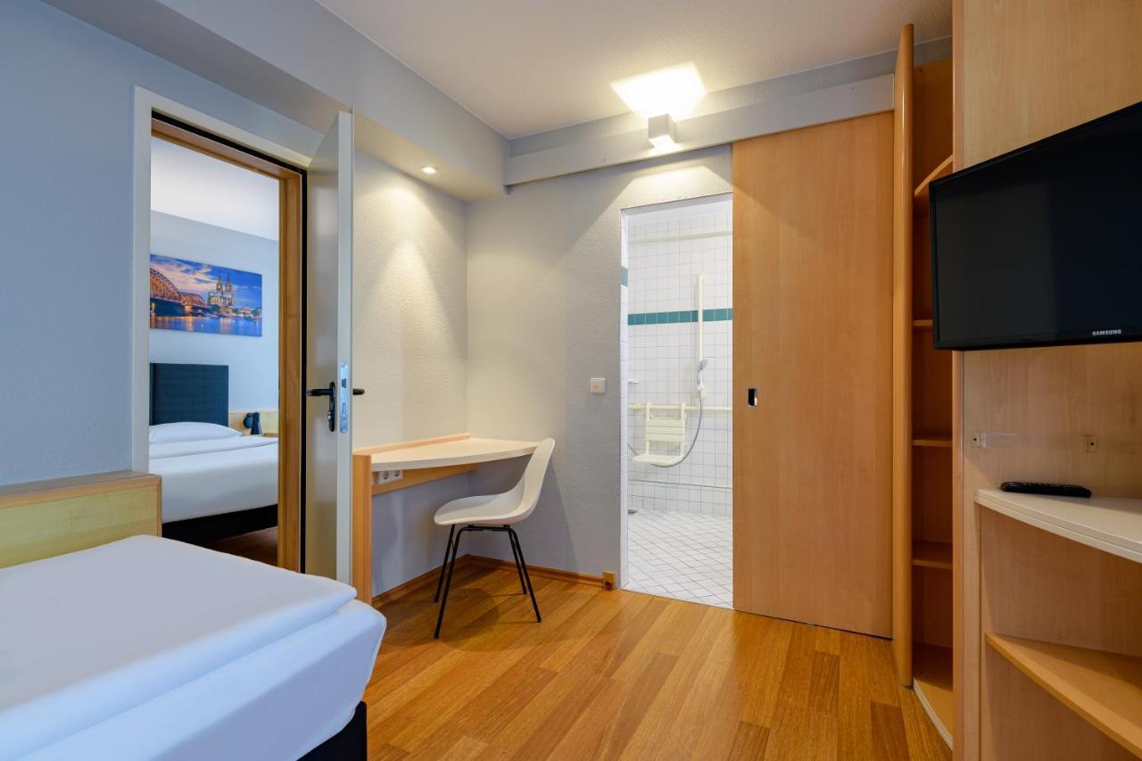 Ibis Koeln Frechen Hotel Bagian luar foto