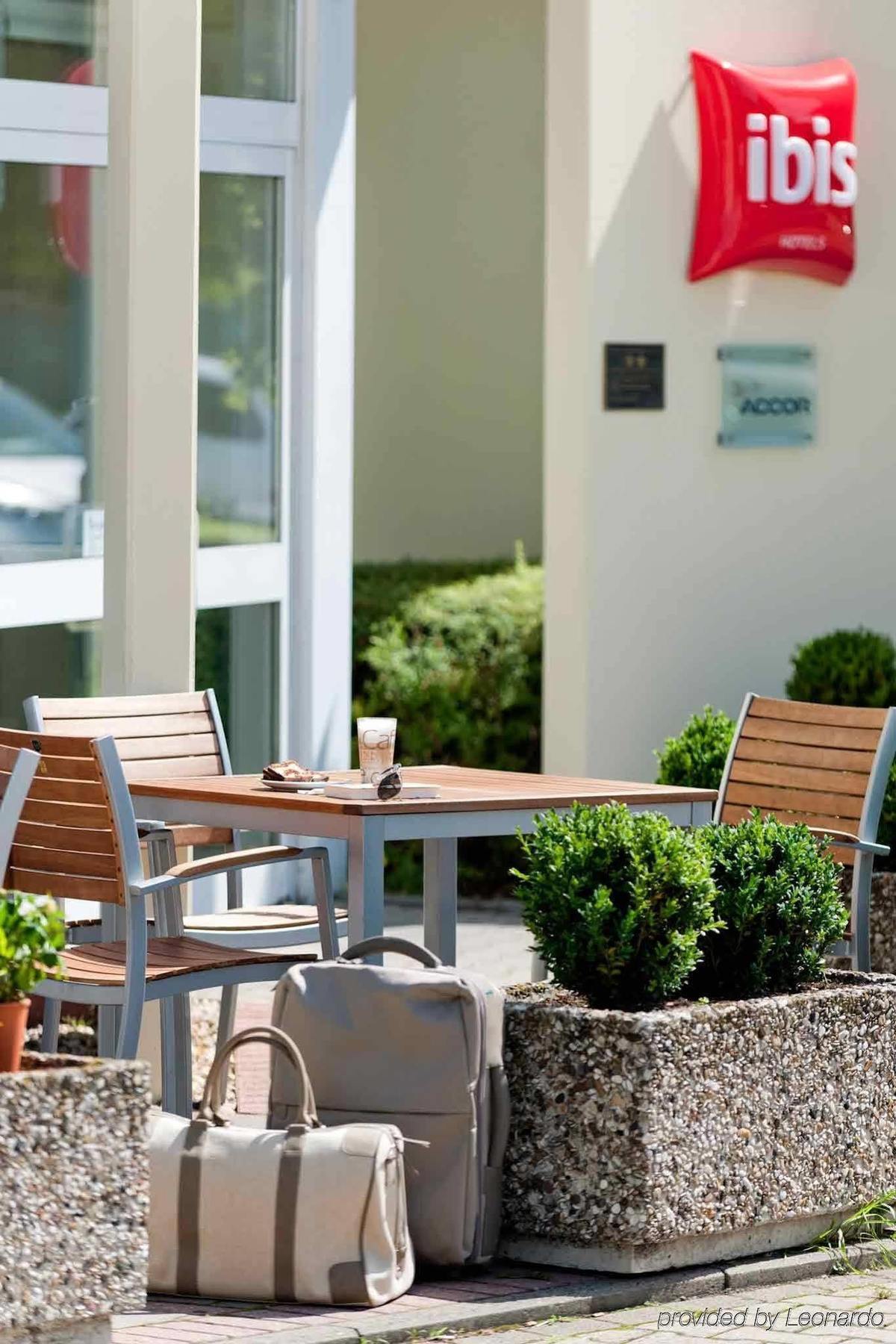 Ibis Koeln Frechen Hotel Bagian luar foto